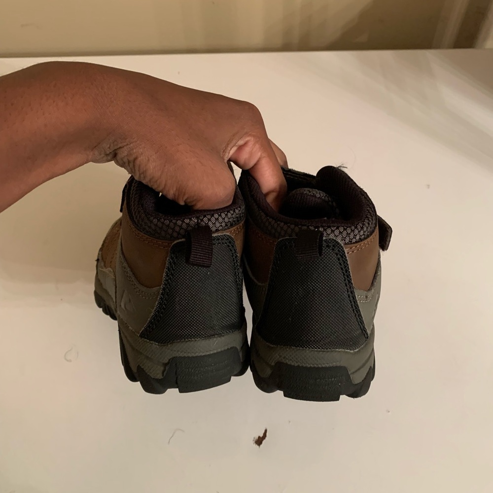 Shoes - Picture 3 of 6